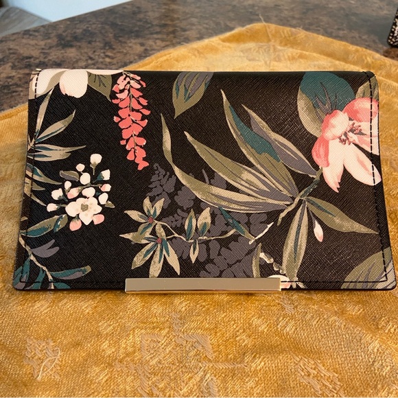 Kate Spade Make it Mine Botanical Flap - RARE FIND - Picture 2 of 5